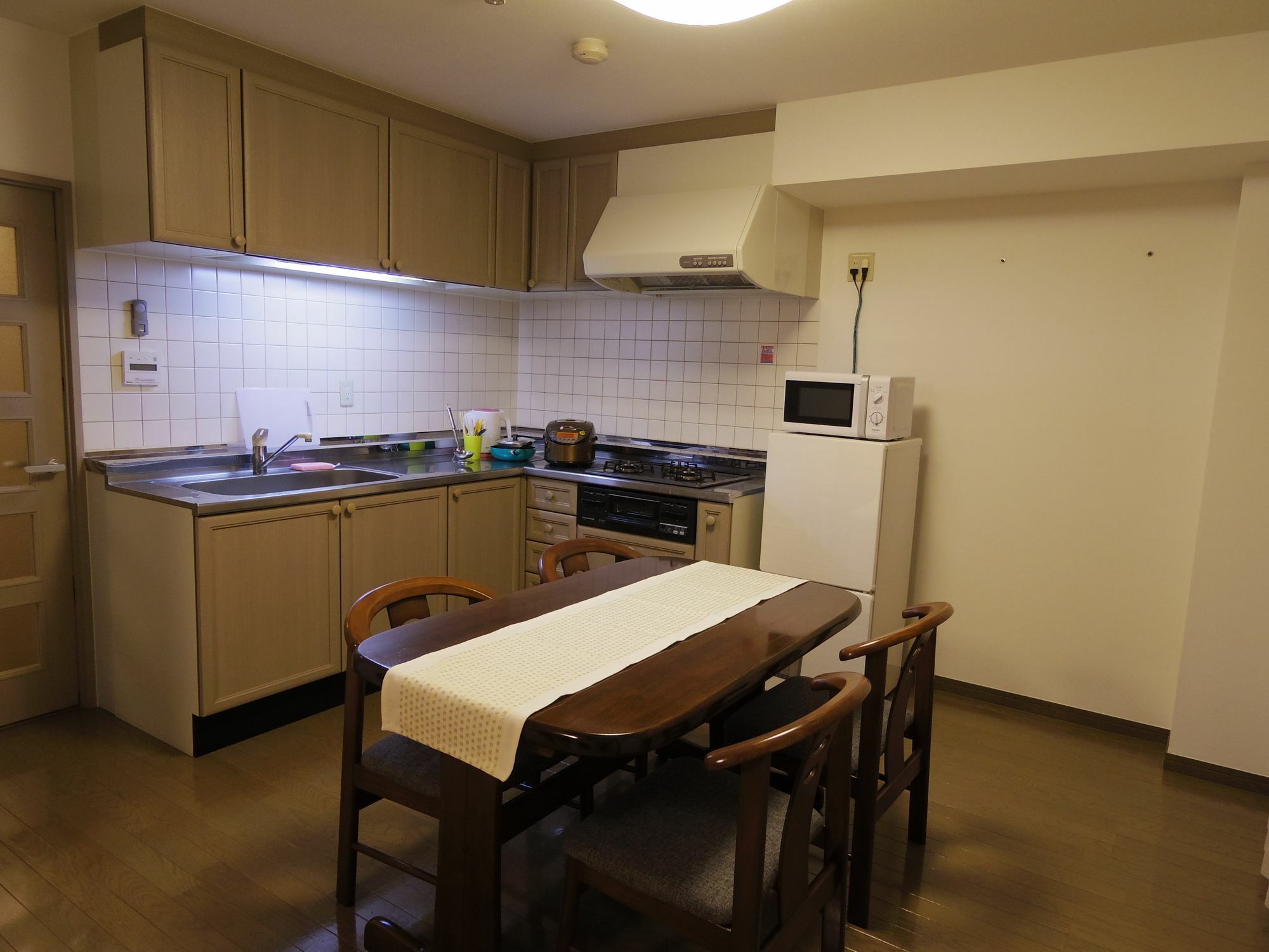 Rakuhaku Inn Tokyo Luaran gambar